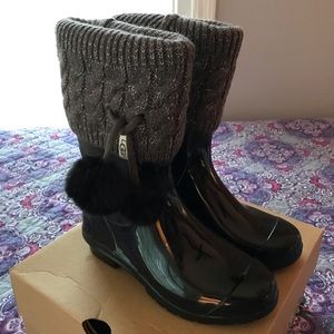 Kids Ugg rain boots and socks